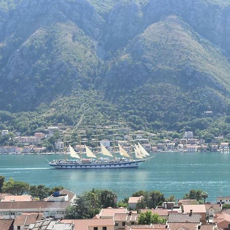 Apartments Sea View Kotor Extérieur photo