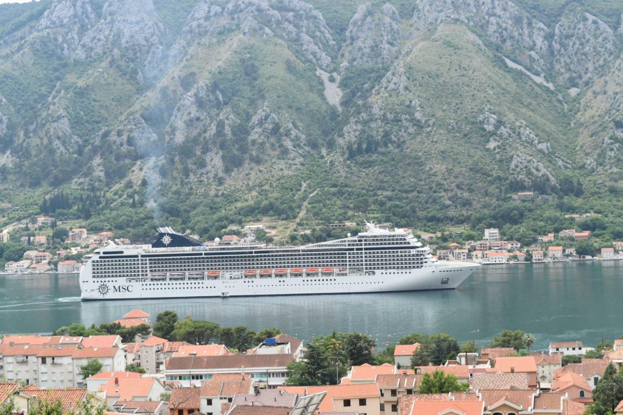 Apartments Sea View Kotor Extérieur photo