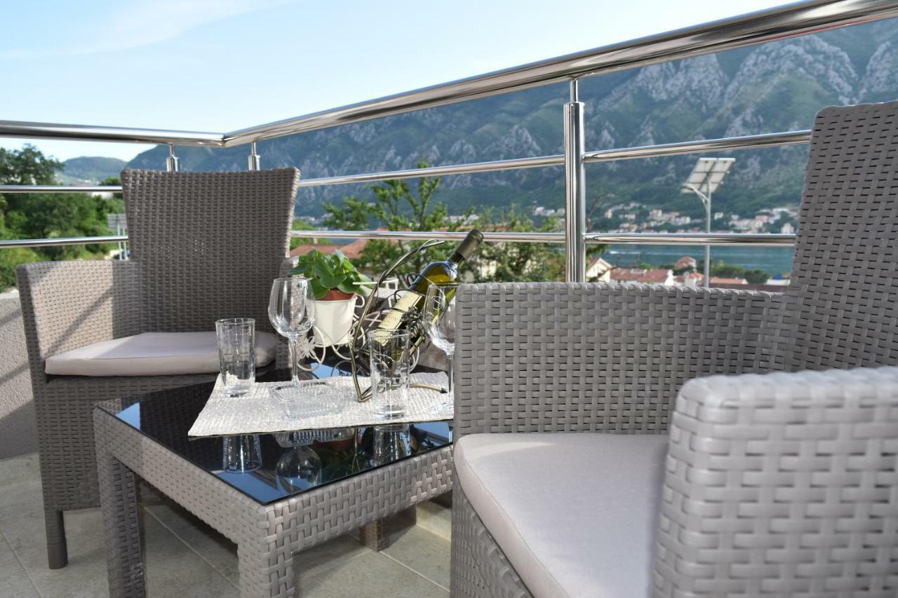 Apartments Sea View Kotor Extérieur photo